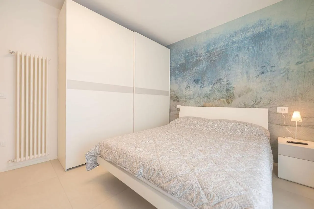 Residence Luxury Elisabeth Con Posto Spiaggia Incluso Caorle Italy