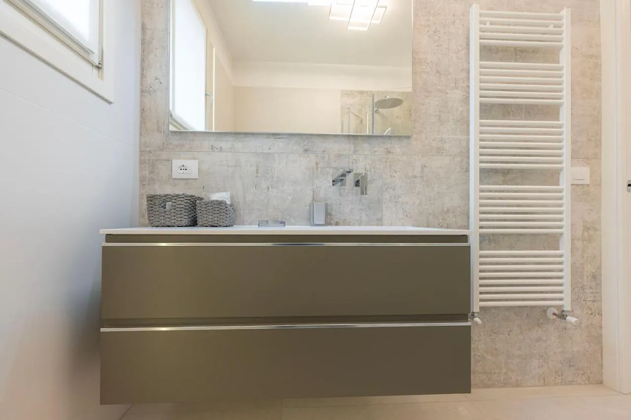 Residence Luxury Elisabeth Con Posto Spiaggia Incluso Caorle Apartment