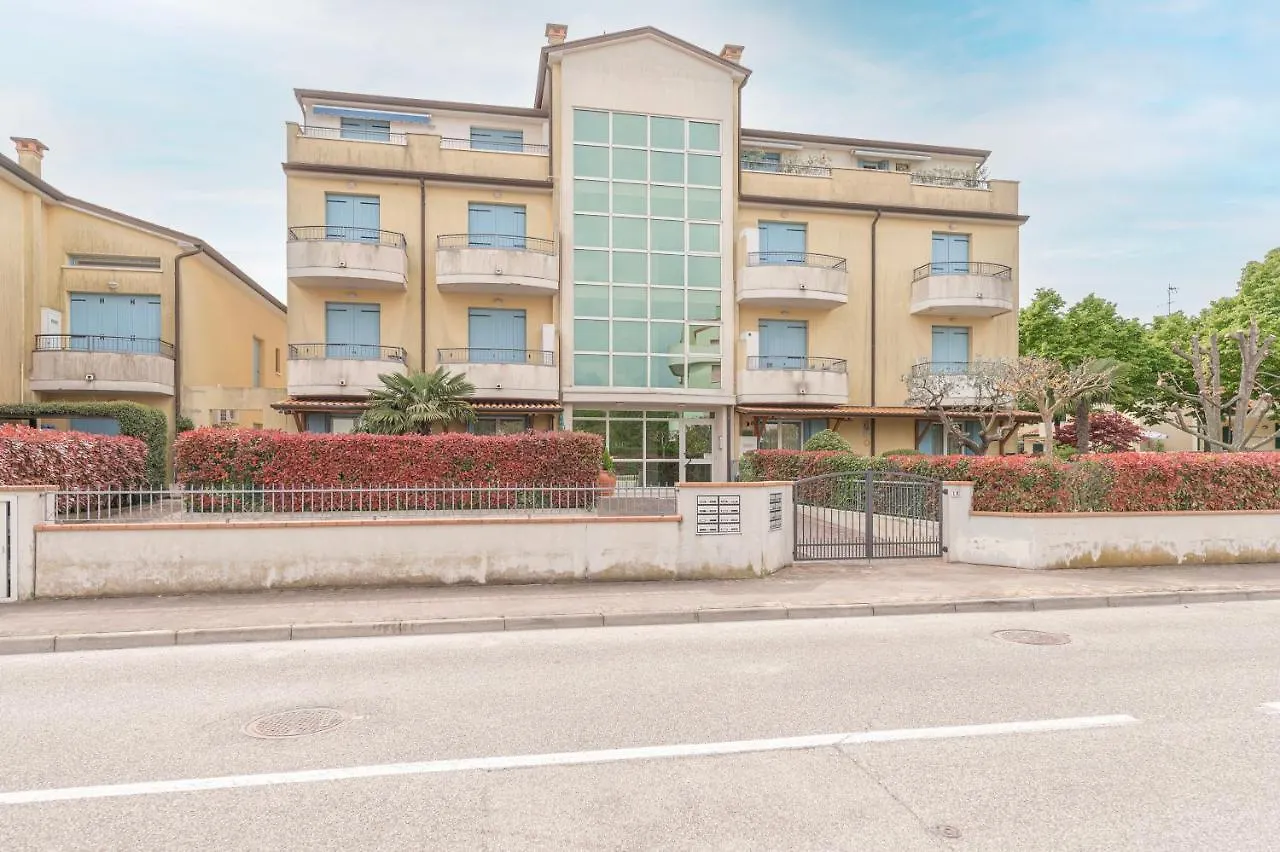 Residence Luxury Elisabeth Con Posto Spiaggia Incluso Caorle