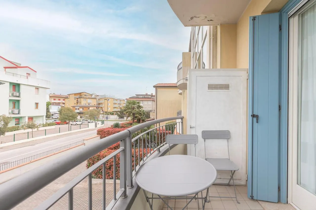 Apartment Residence Luxury Elisabeth Con Posto Spiaggia Incluso Caorle