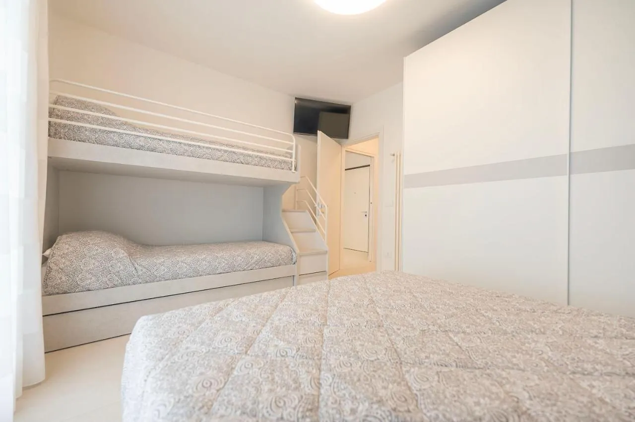 Residence Luxury Elisabeth Con Posto Spiaggia Incluso Caorle
